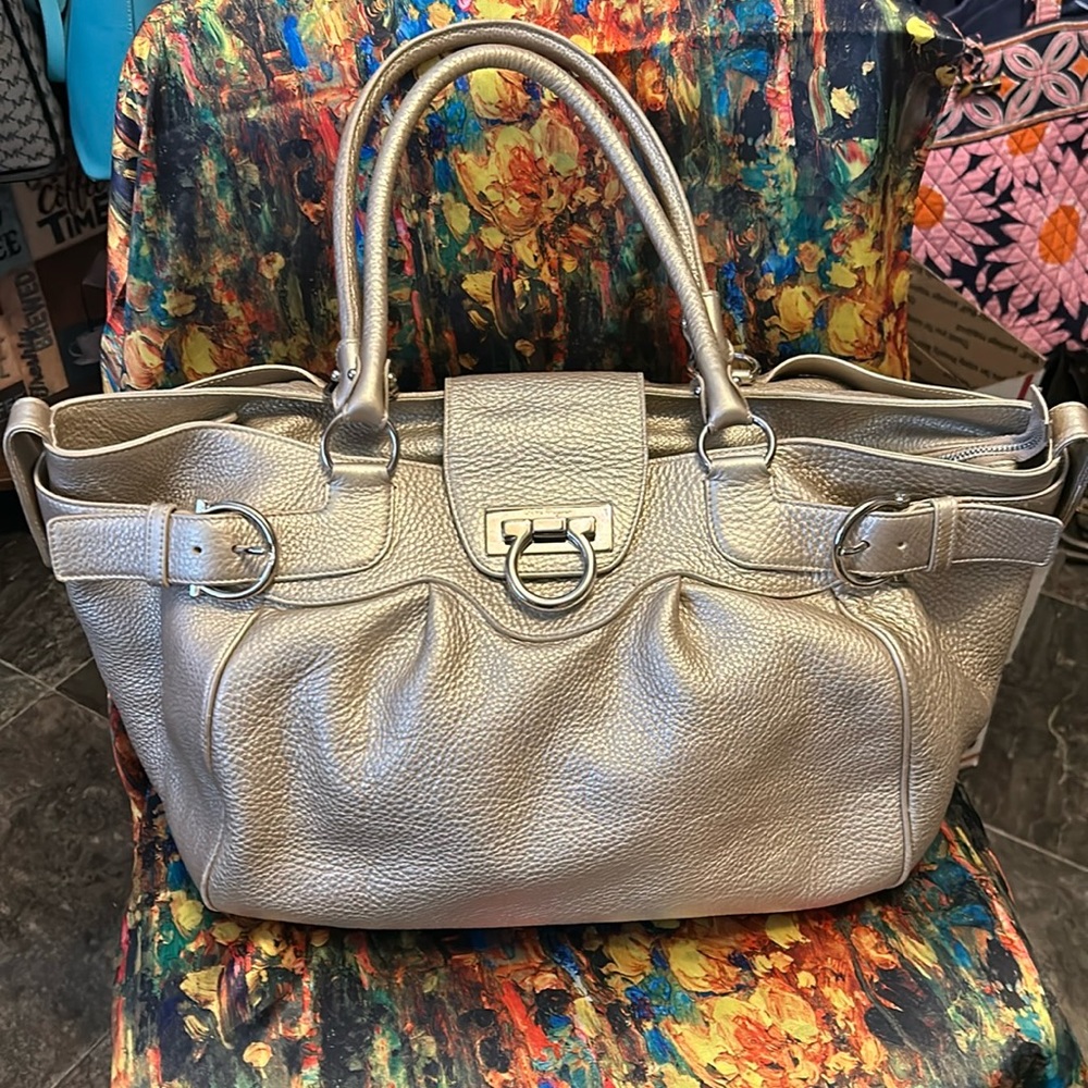 EUC Salvatore Ferragamo Gancini Handbag